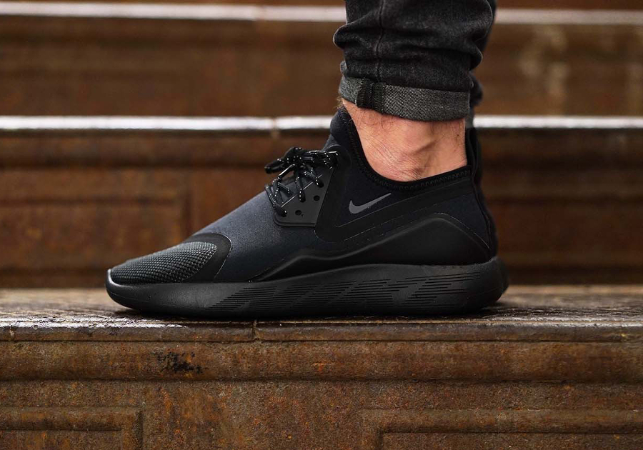chaussure nike lunarcharge essential pour homme